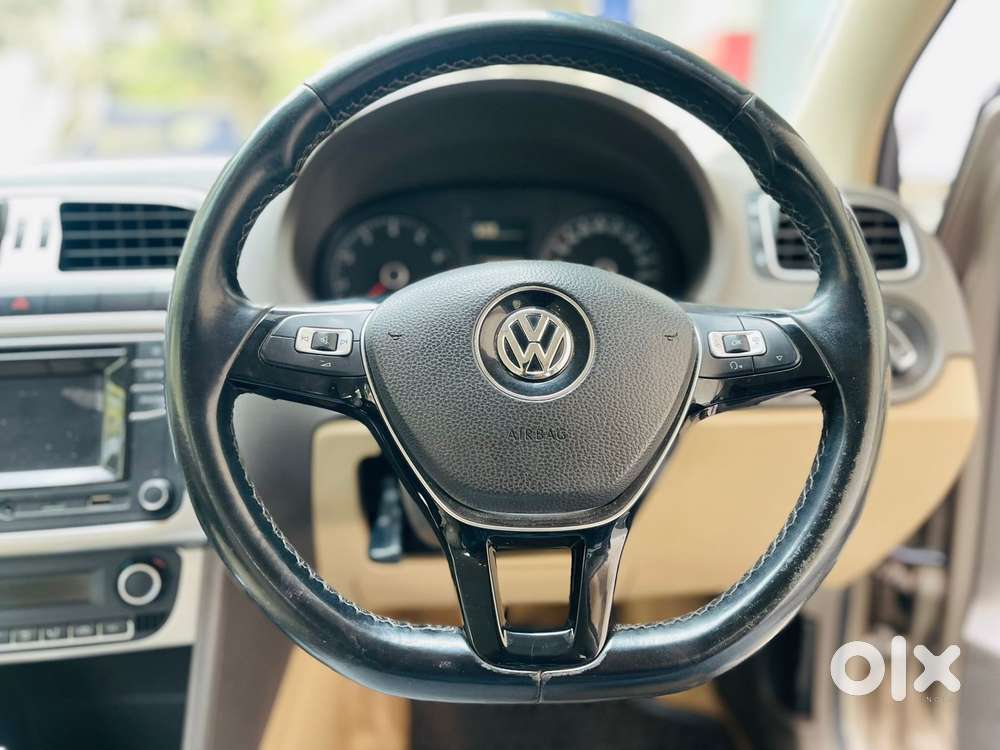 Volkswagen Vento 1.2 Tsi Highline Plus At, 2017, Petrol