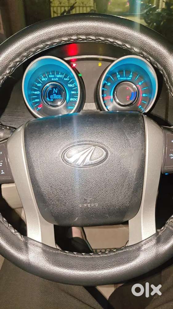 Mahindra Xuv500 2wd 2015