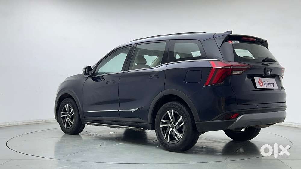 Mahindra Xuv700 2.0 Ax 5 Petrol Mt 7 Str, 2022, Petrol