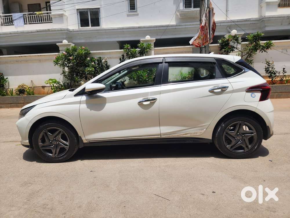 Hyundai I20 Sportz Plus Cvt, 2021, Petrol