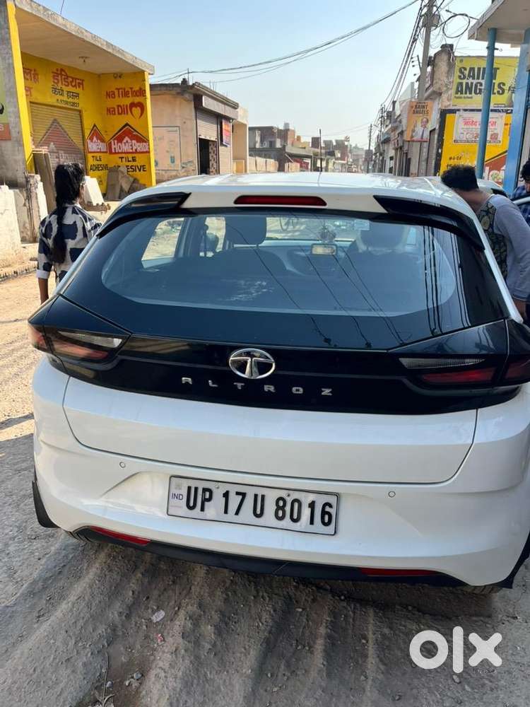 Tata Altroz 2021 Petrol 17000 Km Driven