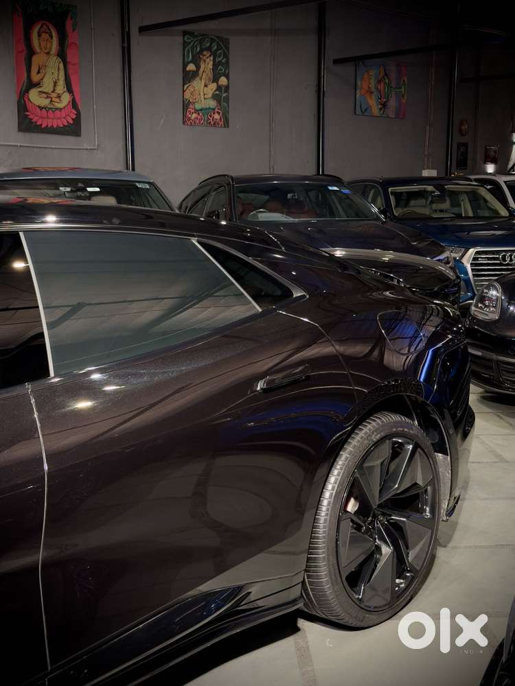 Lotus Emeya 900 Sport Carbon, 2023, Electric