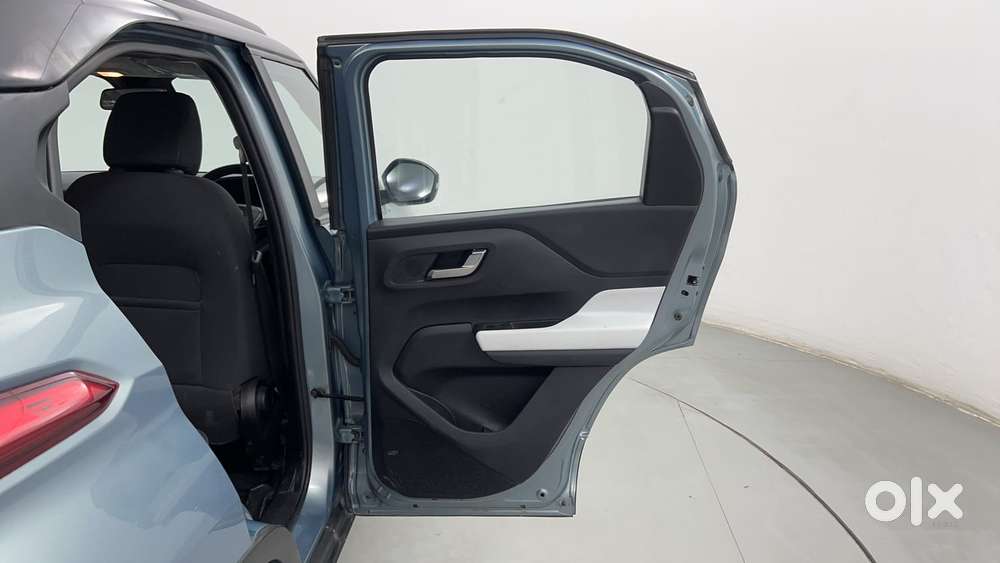 Tata Punch 1.2 Revotron Creative Amt Dual Tone, 2022, Petrol