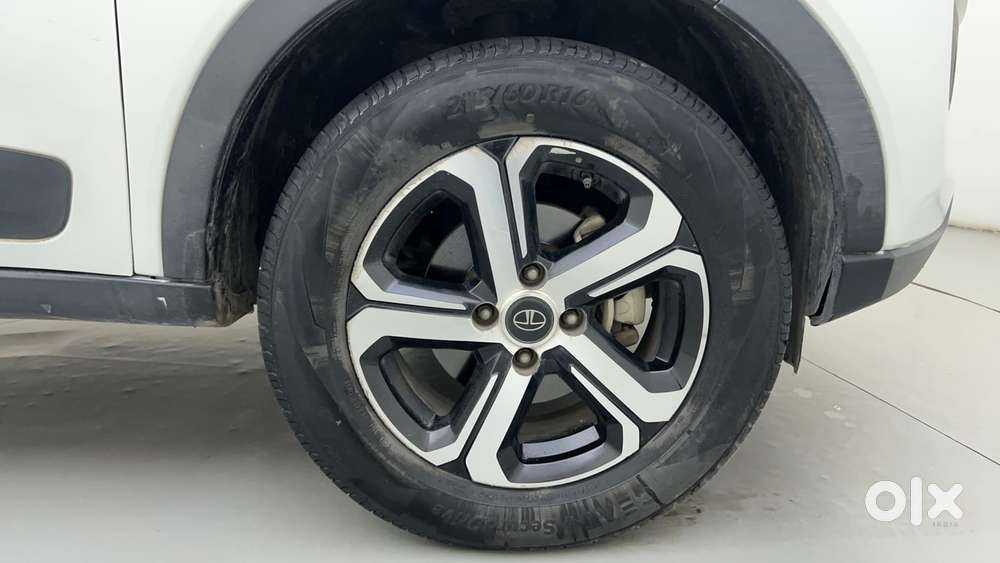 Tata Nexon 1.2 Revotron Xz Plus, 2023, Petrol
