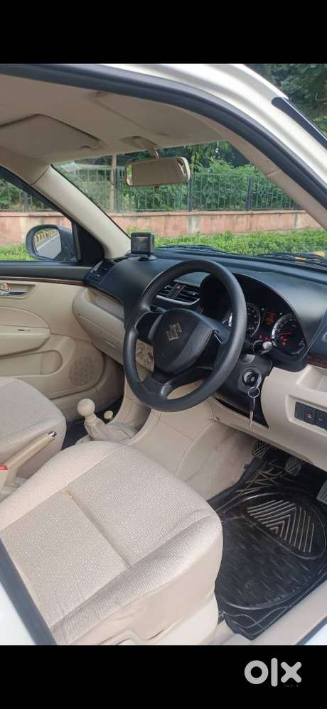 Maruti Suzuki Dzire 1.2 Vxi, 2014, Petrol