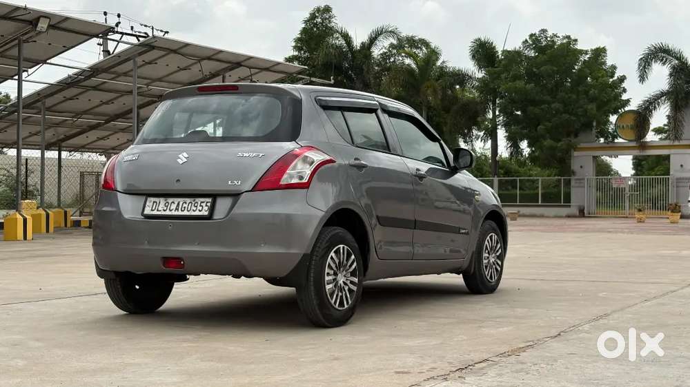 Maruti Suzuki Swift 2012 Petrol 90000 Km Driven