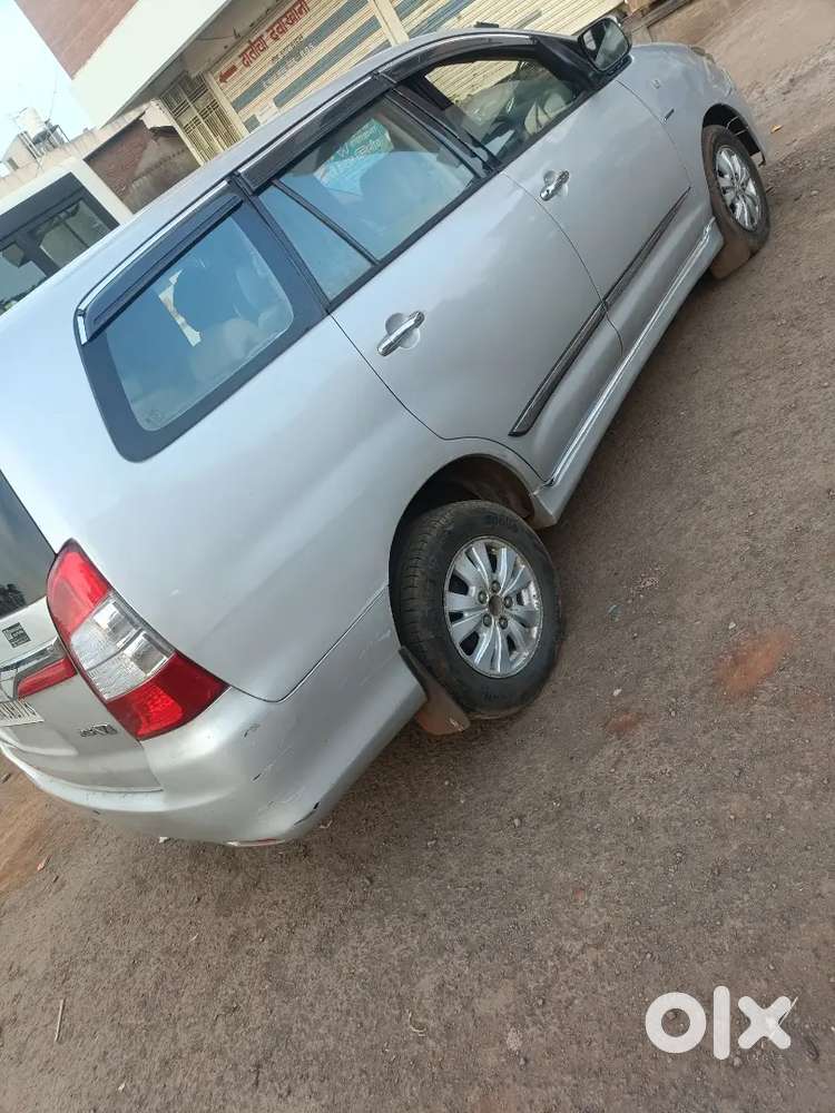 Toyota Innova 2010 Diesel 200000 Km Driven