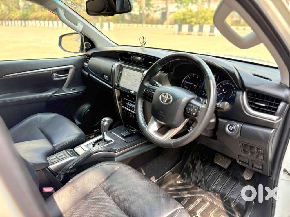 Toyota Fortuner 4x2 At 2.8 Diesel, 2021, Diesel