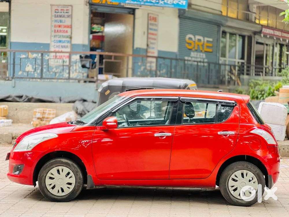 Maruti Suzuki Swift Vxi With Abs, 2013, Petrol