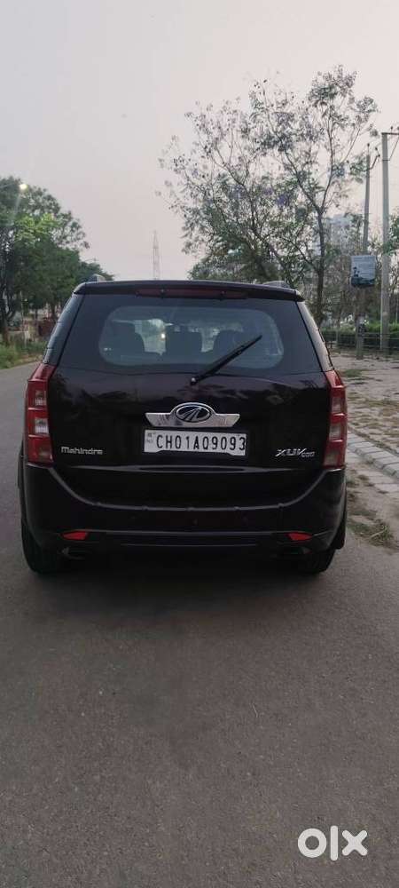 Mahindra Xuv500 W8, 2012