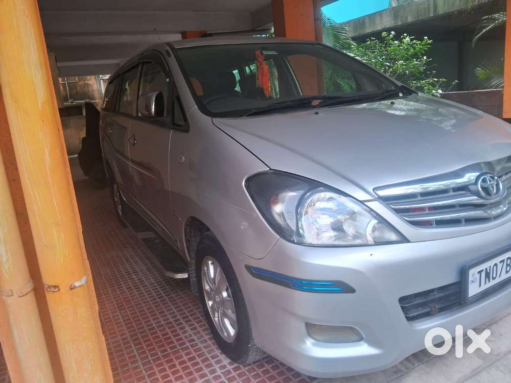 Toyota Innova 2.5 V Diesel 7-seater, 2010, Diesel
