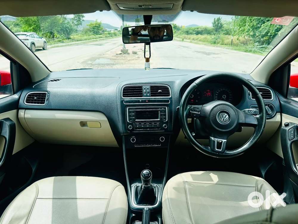 Volkswagen Polo Petrol Highline 1.2l, 2013, Petrol