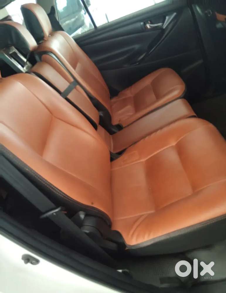 Toyota Innova Crysta 2019 Diesel 235000 Km Driven Quarter Tax Vehicle
