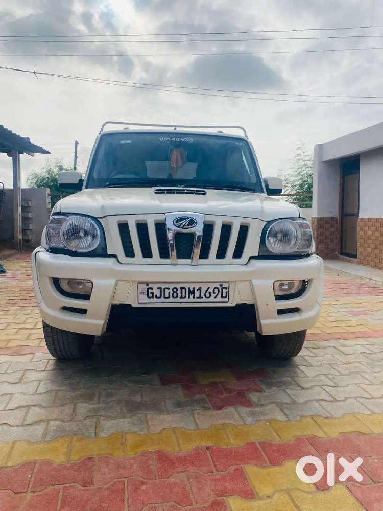 Mahindra Scorpio Vlx 2014