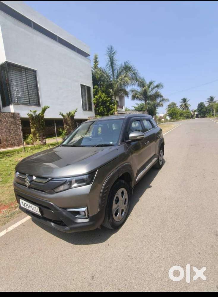 Maruti Suzuki Brezza 1.5 Vxi At Smart Hybrid, 2022, Petrol