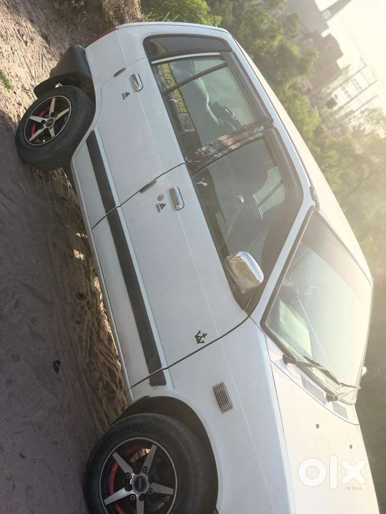 Maruti Suzuki 800 2011