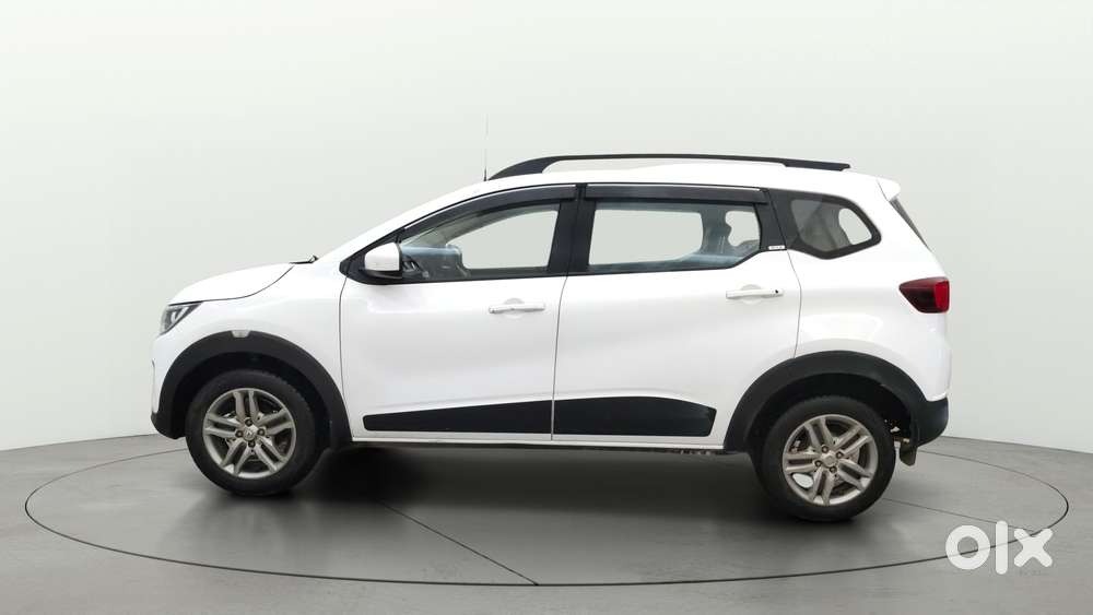 Renault Triber Rxz, 2021, Petrol