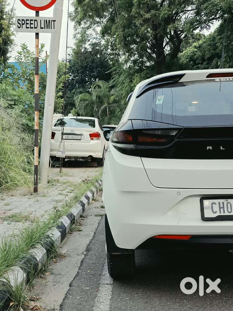 Tata Altroz Xm Plus Petrol, 2025, Petrol