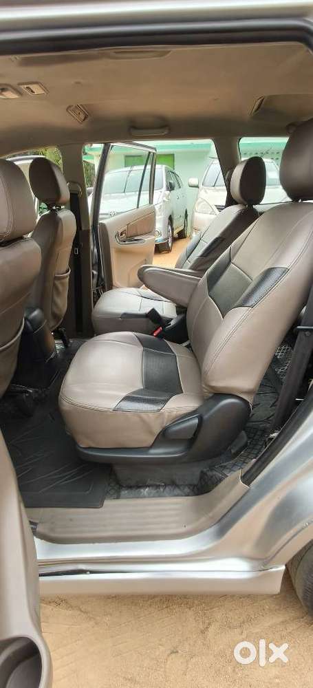 Toyota Innova 2.5 G (diesel) 7 Seater, 2016, Diesel
