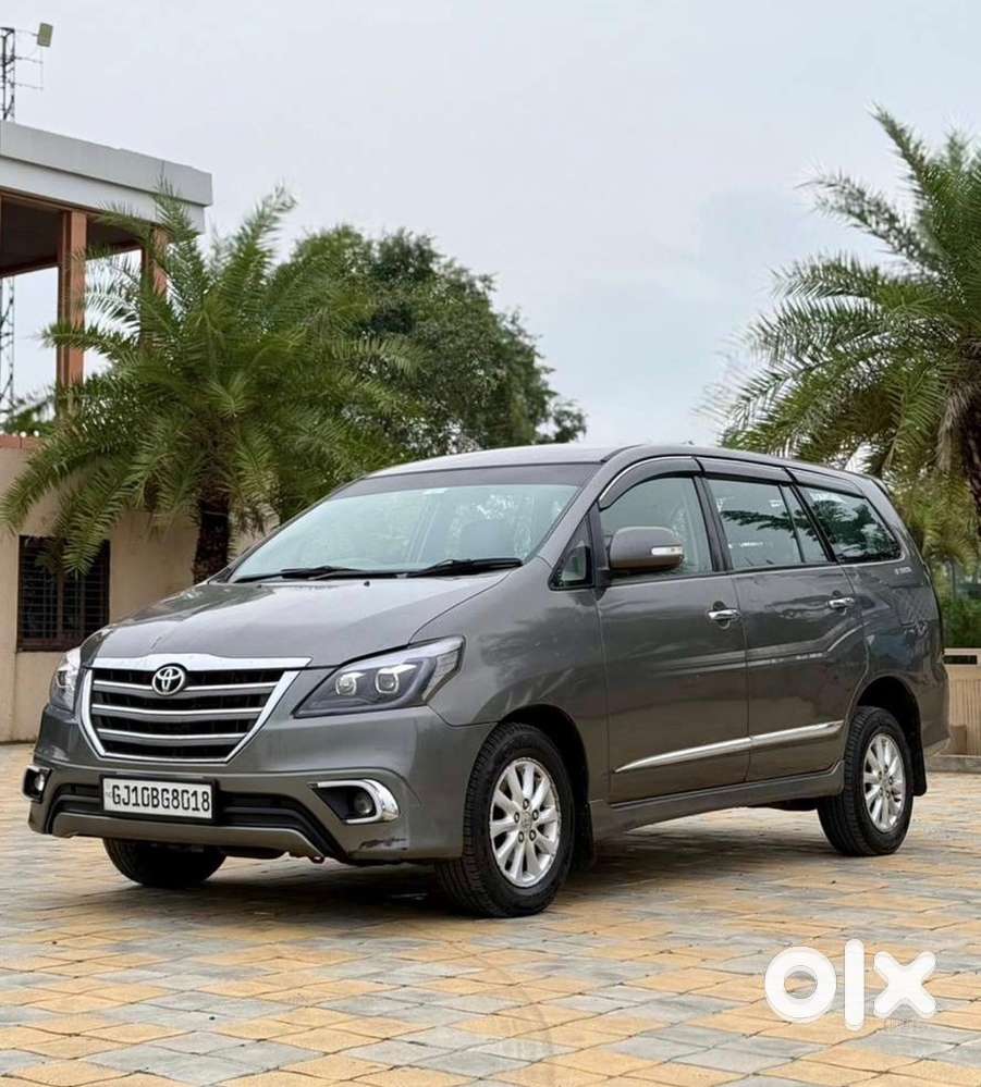 Toyota Innova 2013 Diesel 217000 Km Driven