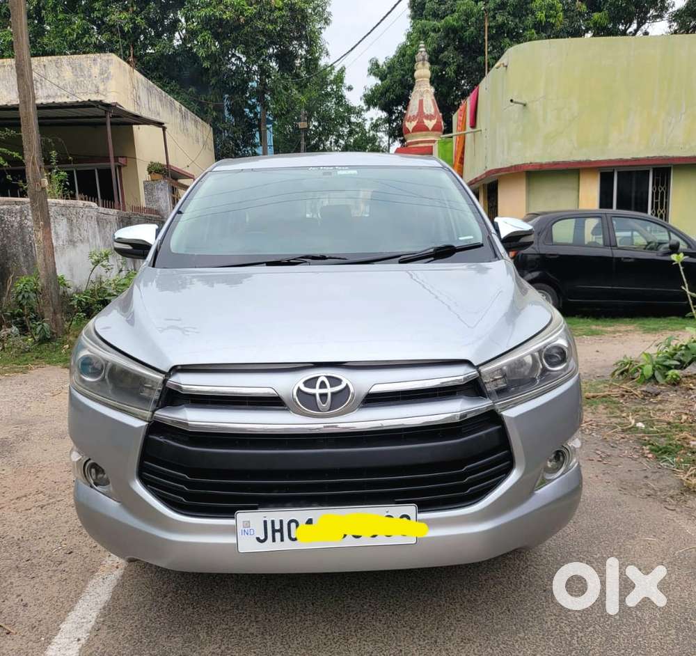 Toyota Innova Crysta 2.4 V, 2016, Diesel