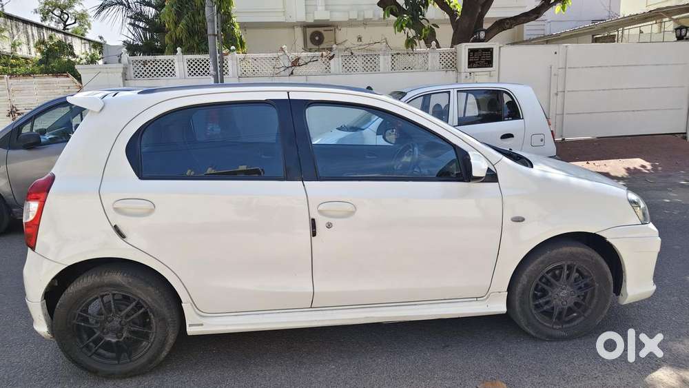 Toyota Etios Liva Trd Sportivo Petrol Ltd, 2014, Petrol