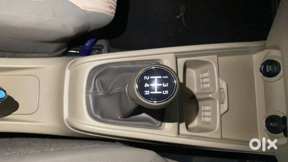 Maruti Suzuki Ertiga Zxi Plus Shvs, 2022, Petrol