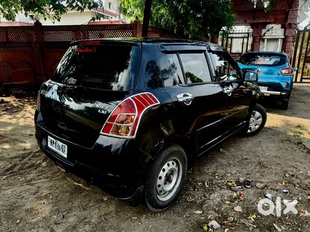 Maruti Suzuki Swift Black Lxi 2008