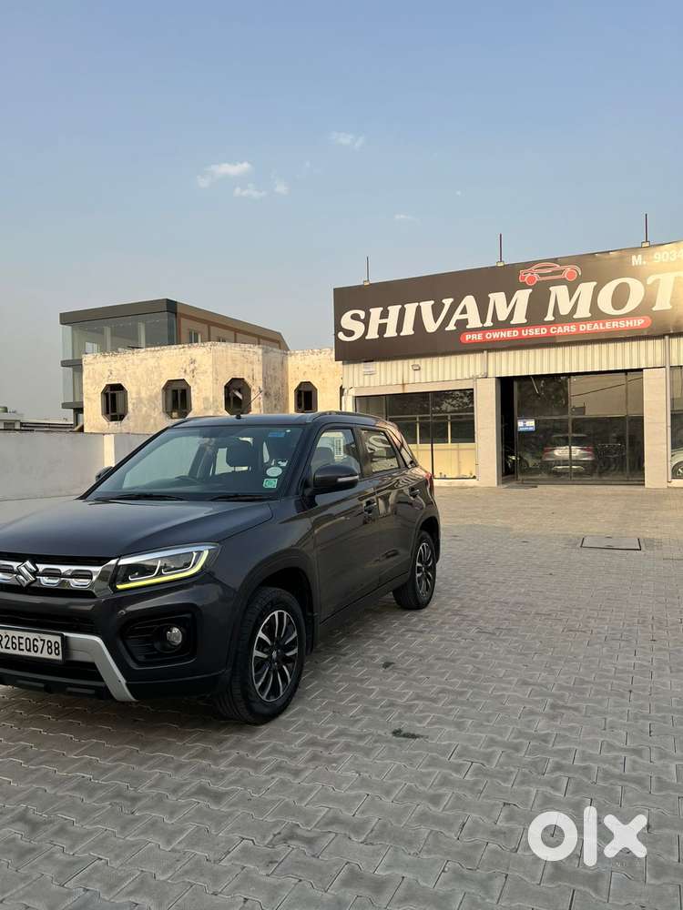 Maruti Suzuki Brezza 1.5 Zxi Plus At Smart Hybrid, 2021, Petrol