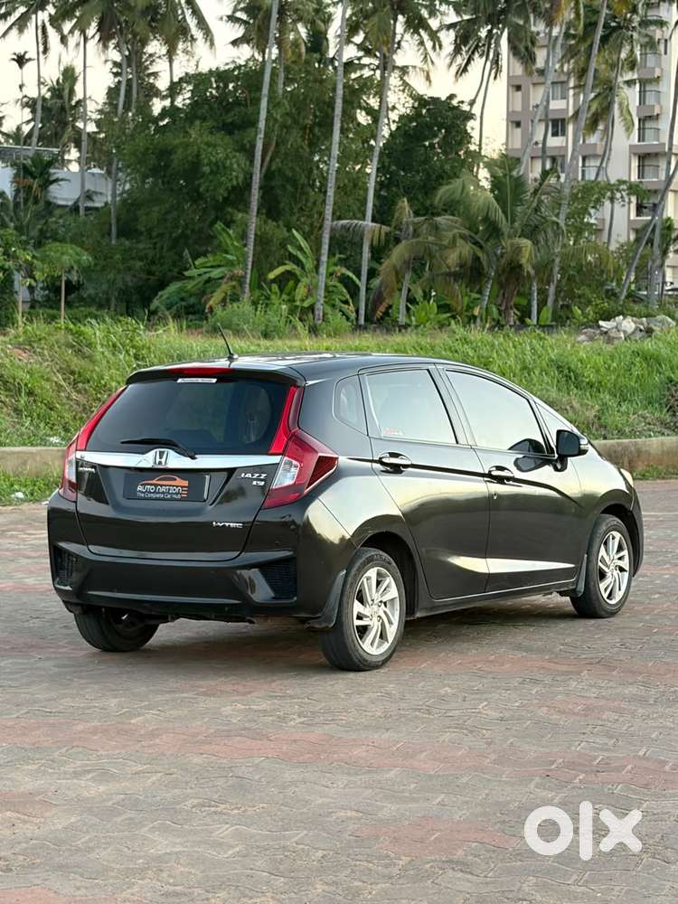 Honda Jazz V Cvt, 2016, Petrol