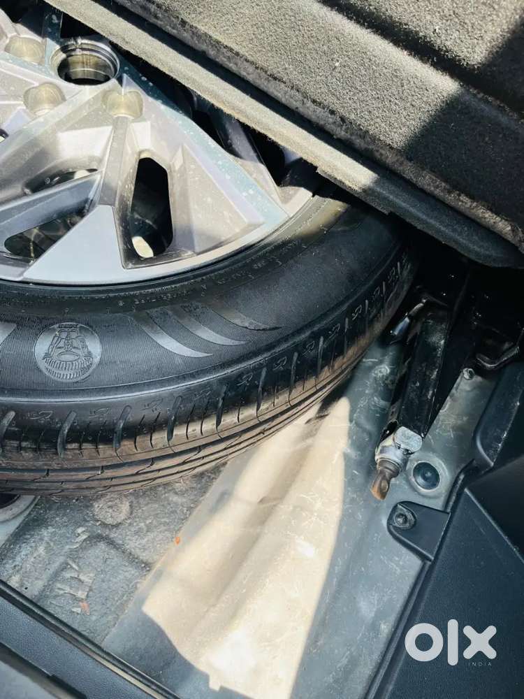 Hyundai Tucson Signature Petrol 2024