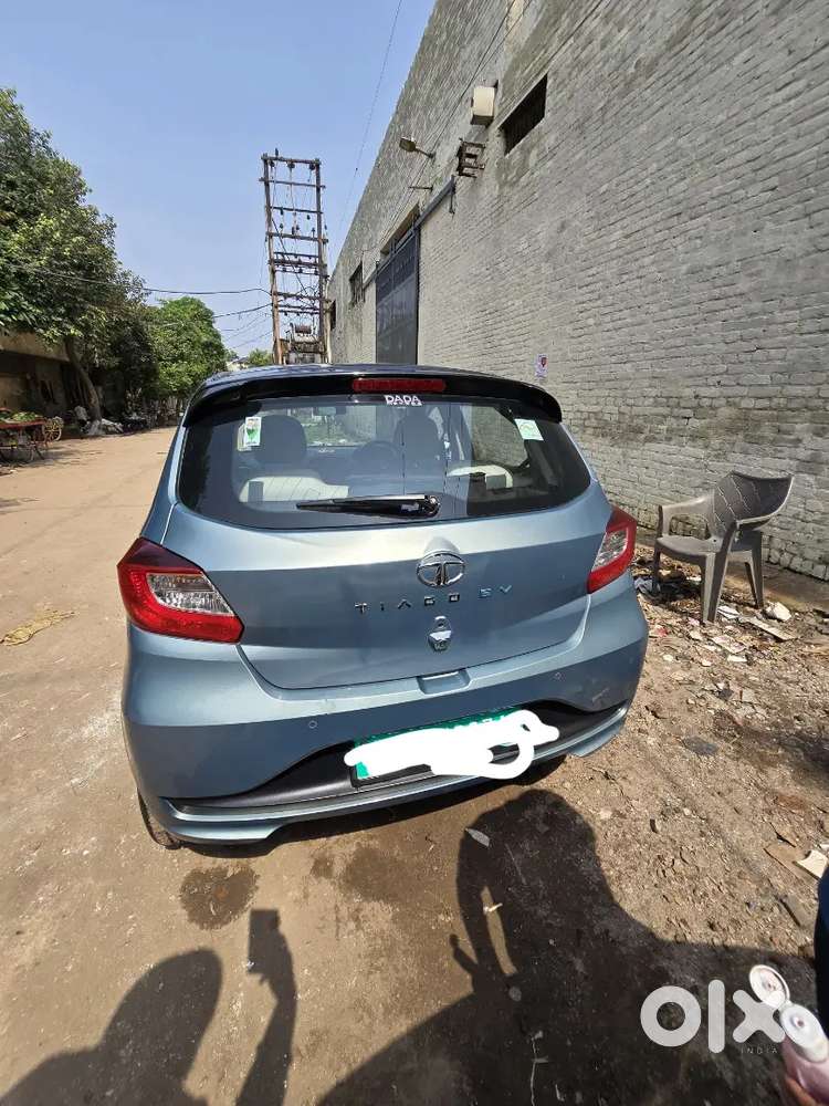 Extra Alloy Wheel Of 50000rs And New Tyres Installed At 45000km