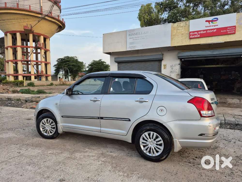 Maruti Suzuki Dzire 1.2 Vxi 2011