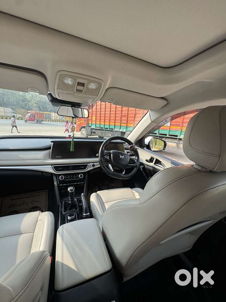 Mahindra Xuv700 2.2 Ax 7 Diesel Mt Str, 2023, Diesel