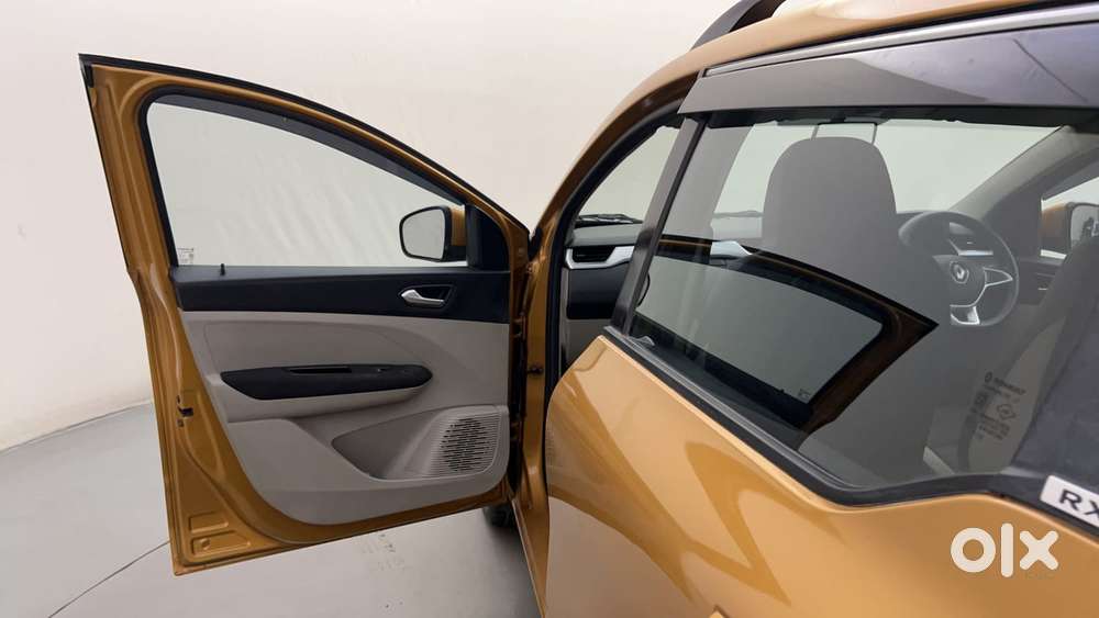 Renault Triber Rxz, 2020, Petrol