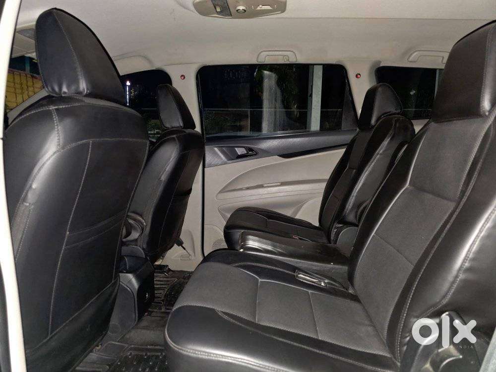 Mahindra Marazzo M4, 2019, Diesel