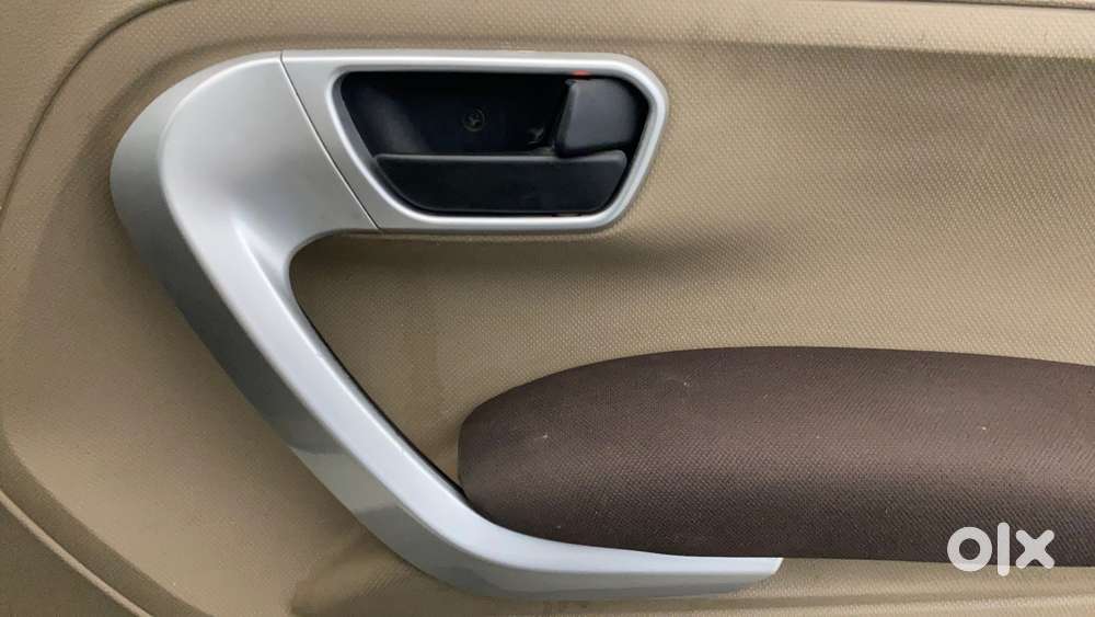 Mahindra Tuv 300 Mhawk100 T8, 2017, Diesel