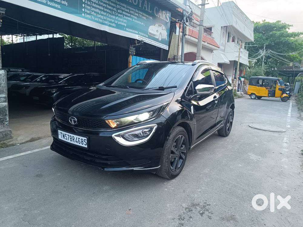 Tata Altroz Xz Plus (s) Dark Edition, 2023, Petrol