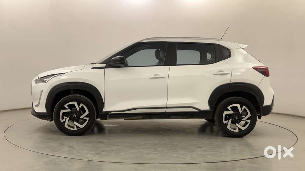 Nissan Magnite 1.0 Xv Executive, 2022, Petrol