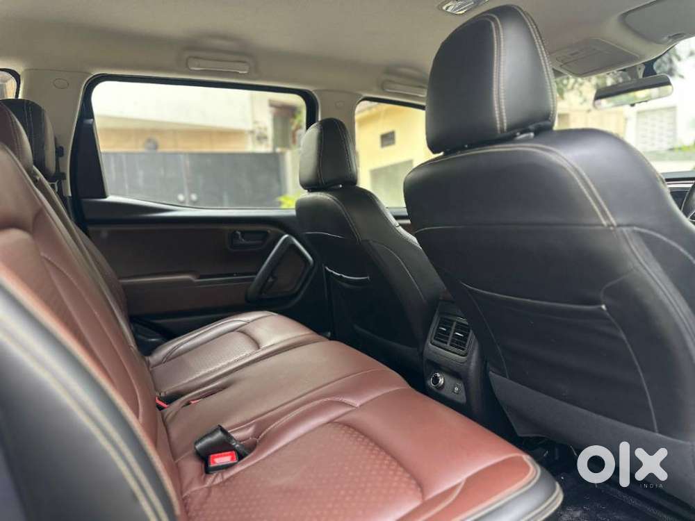 Mahindra Scorpio N Z4 Petrol At 7 Str, 2023, Petrol