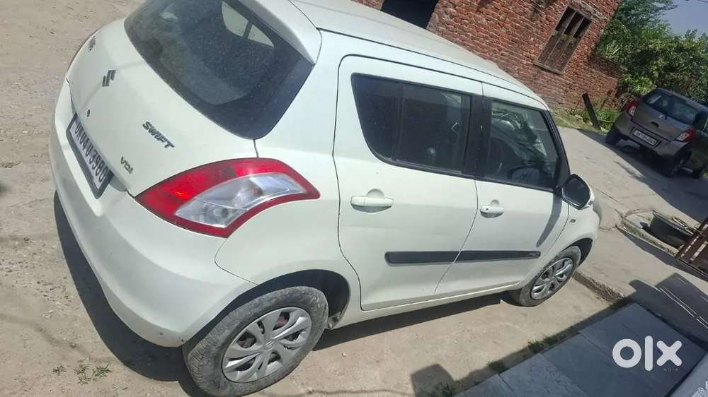 Maruti Suzuki Dzire 2015