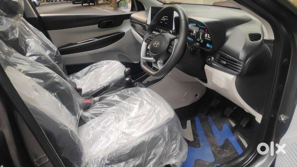 Hyundai I20 Asta (o) 1.2 Mt, 2023, Petrol