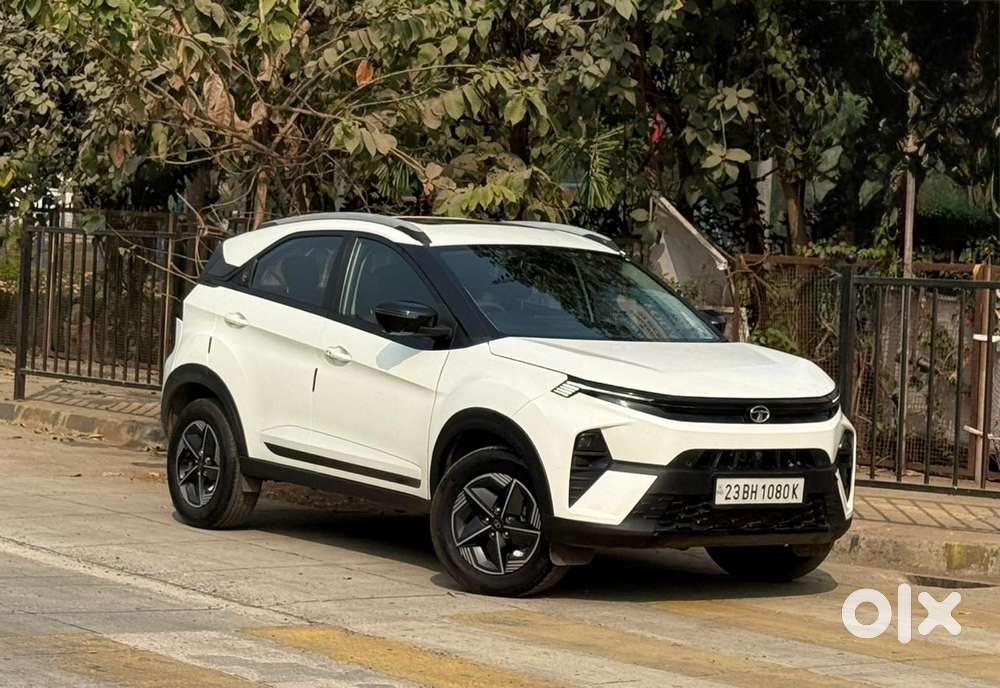 Tata Nexon, 2023, Petrol