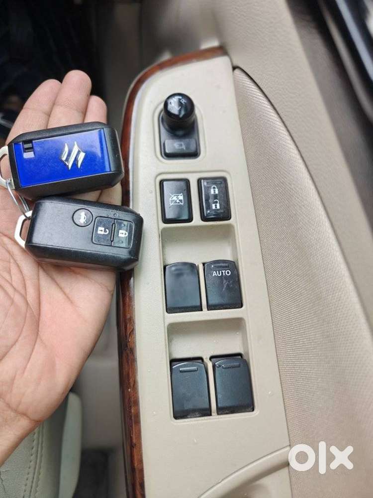 Maruti Suzuki Dzire 1.2 Zxi, 2018, Petrol