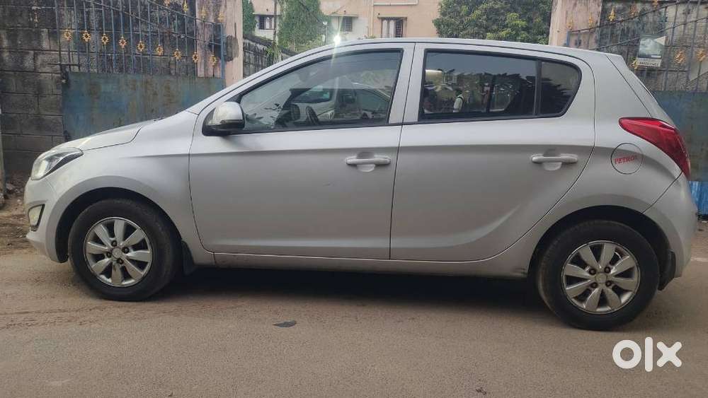 Hyundai I20 Sportz At 1.4, 2012, Petrol