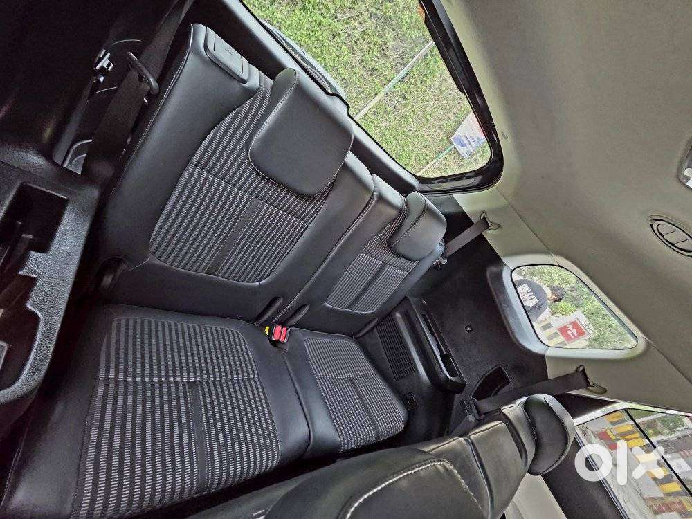 Kia Carens 1.4 Prestige Plus Turbo Dct 7 Str, 2023, Petrol