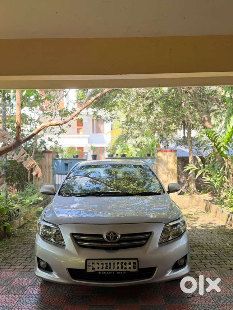 Toyota Corolla Altis 2011 Petrol Well Maintained