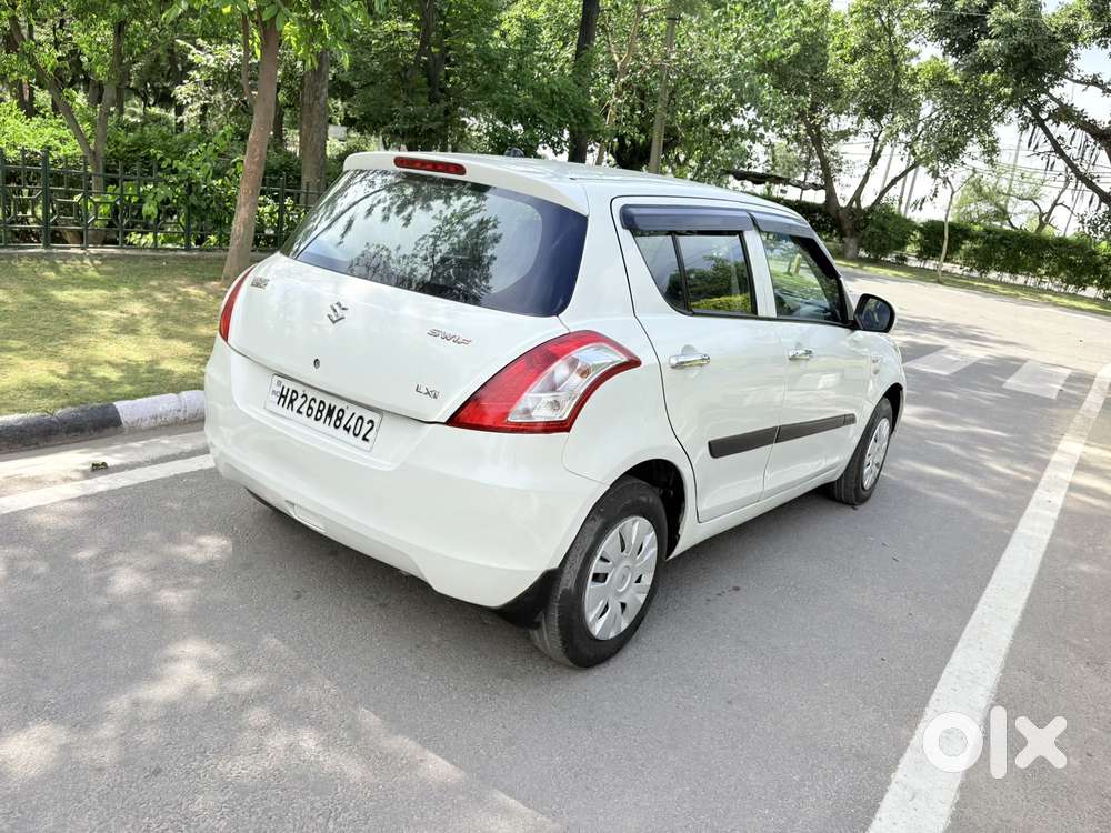 Maruti Suzuki Swift Lxi Option, 2011, Petrol