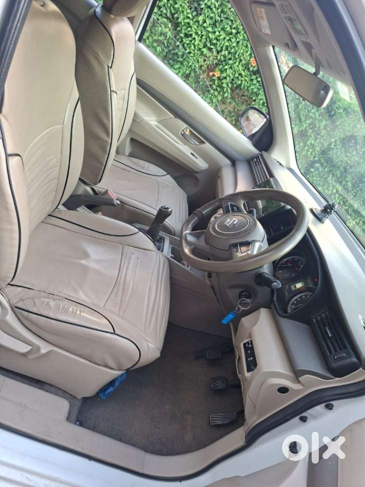 Maruti Suzuki Ertiga Vxi Cng, 2022, Cng & Hybrids