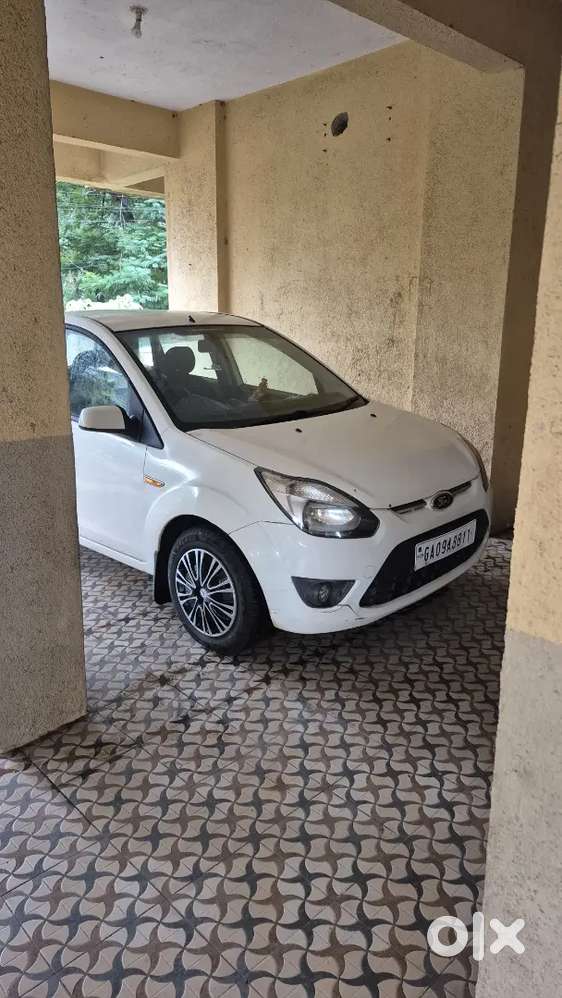 Ford Figo Petrol Zxi 2010